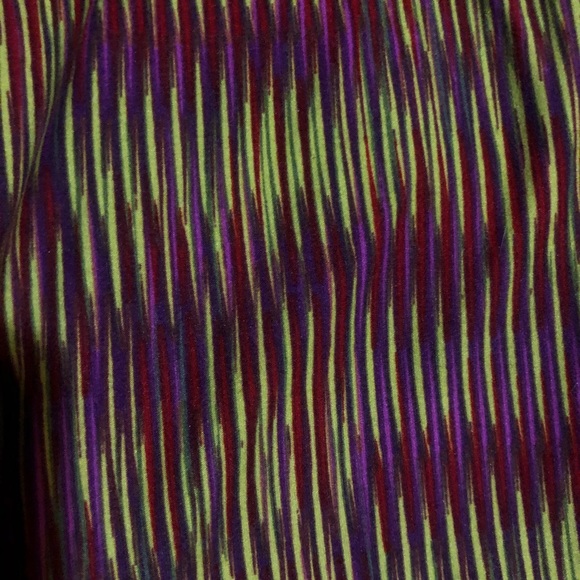 LulaRoe o/s leggings. - Picture 3 of 3